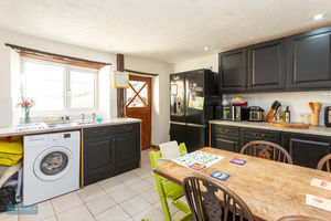 Kitchen- click for photo gallery